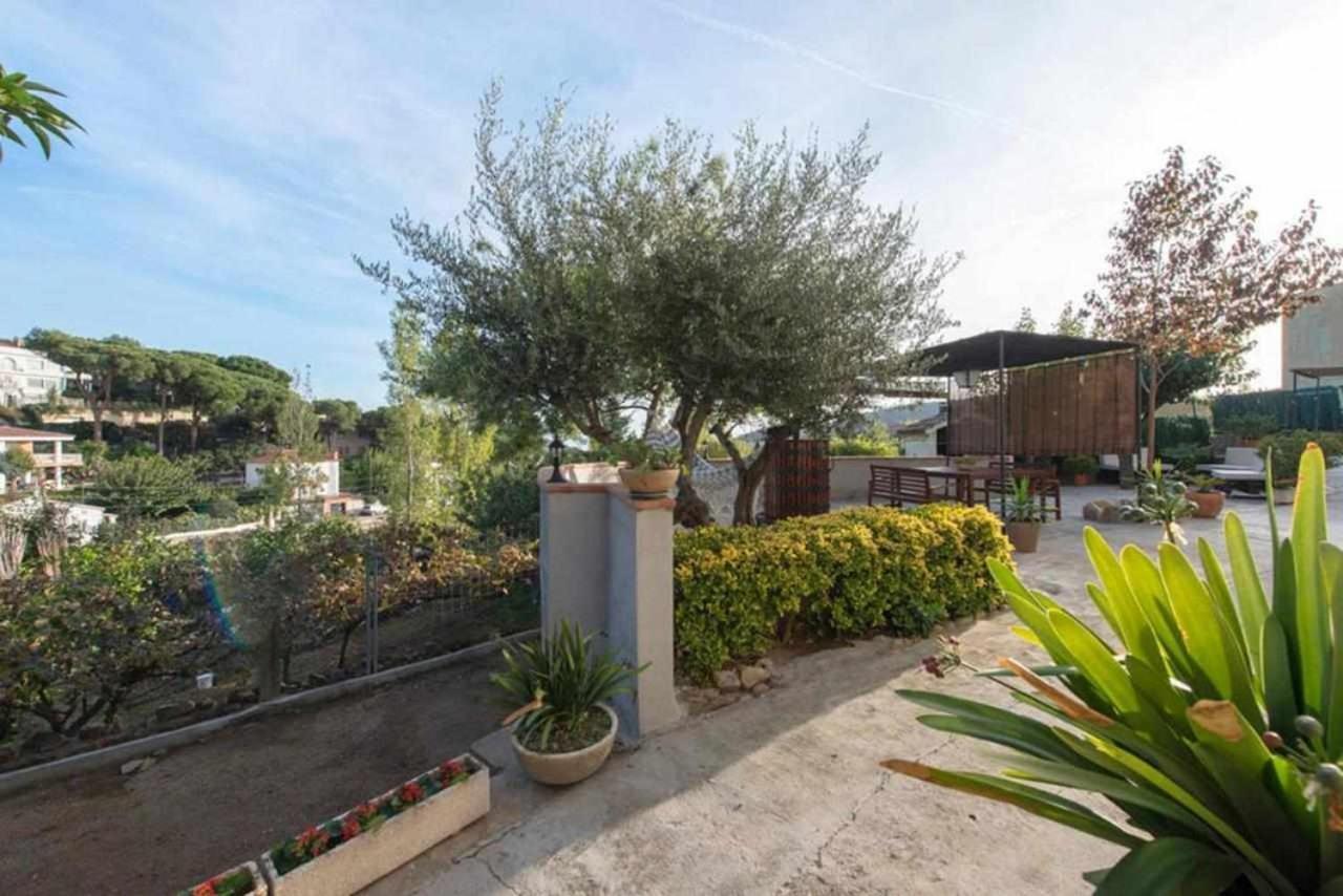 Masía Can Tramontana Casa de hóspedes Tiana Exterior foto