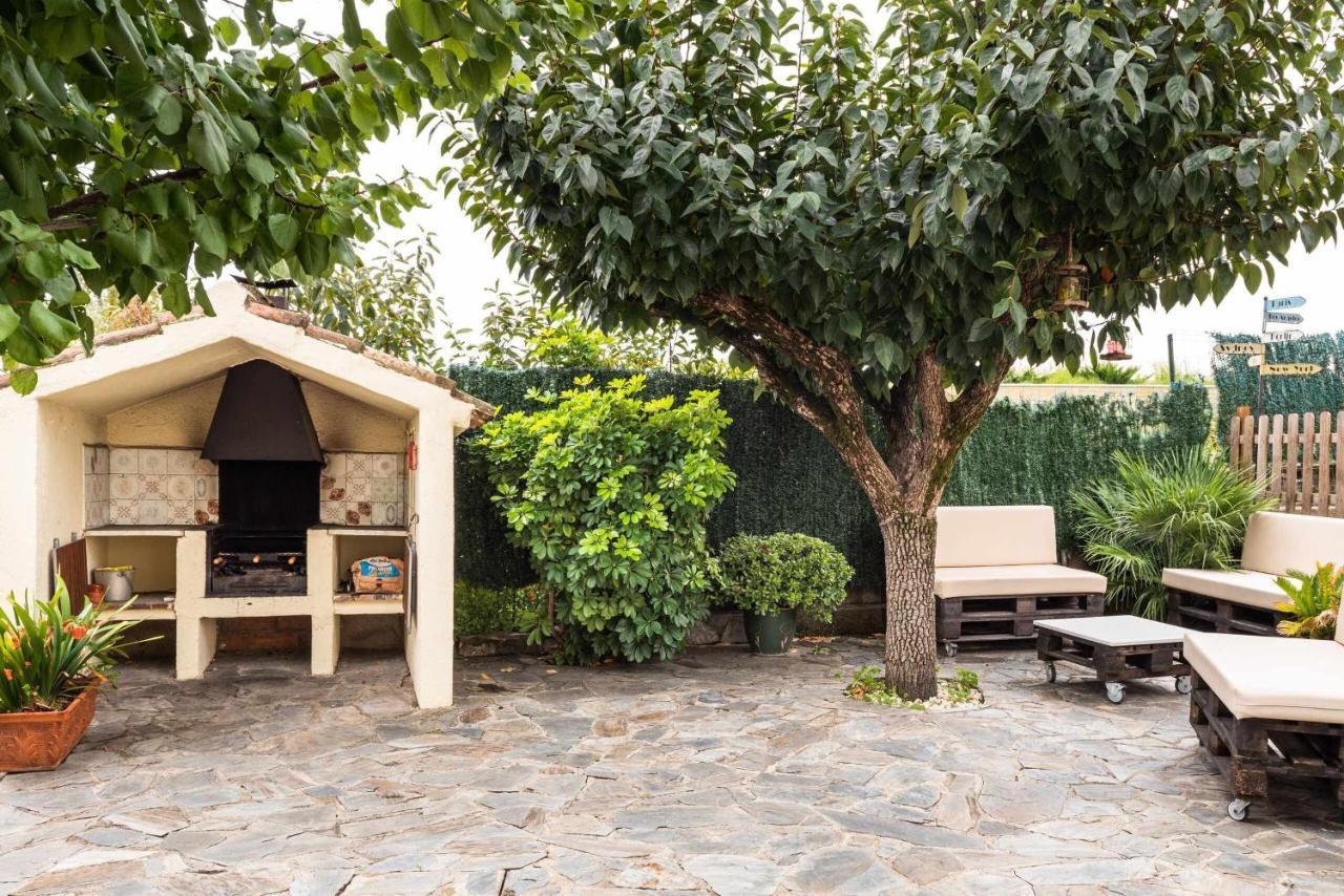 Masía Can Tramontana Casa de hóspedes Tiana Exterior foto